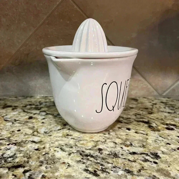 Rae Dunn "SQUEEZE" Juicer Pitcher With Handle by Magenta Artisan Collection - Picture 4 of 12